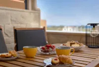 SeaStone House for relaxation, 4min walk to beach! Hotels in Kolimvari