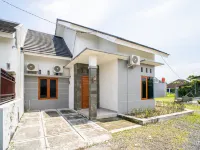Griya Godean Homestay Jogja Hoteles en Godean