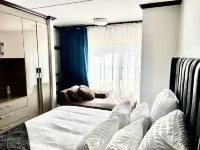 3-bedroom Luxury apartment - balcony
