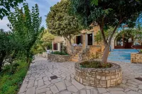 Crete Holiday Rental Small Village Close to Beaches -Sharing a Large Pool