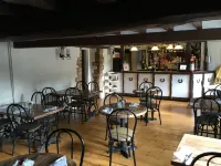 Red Lion Dunston Hotels in North Kesteven District