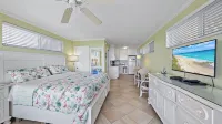 Las Hermanas 1 Hotels in Longboat Key