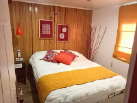 納爾咖啡廳旅館