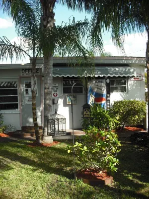 Richard's Motel Extended Stay Hotels near AquaShop