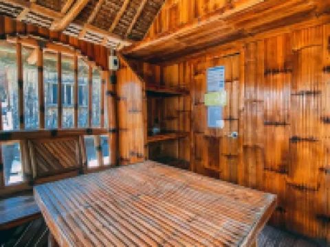 ヒップ ノーティック ビーチ リゾート バイ ココテル リアンのホテル