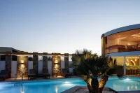 Golden Bay Boutique Hotel & Bungalows - Beach
