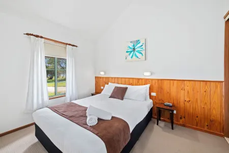 Lake Hume Holiday Park