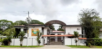 Ballena Paradise Apartahotel Các khách sạn ở Uvita
