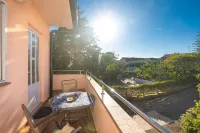 1-Bedroom Apartment in Krk - Steps from the Beach! - parking