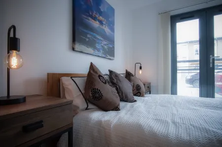 Fisherman's Way - 2 Bed Apt - SA1 Swansea Отели в г. Касл