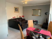 Lovely 2-Bed Apartment in Wallasey, Sleeps 4 Hotels in Wallasey