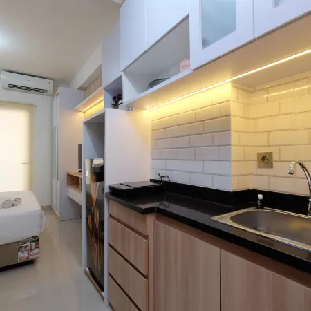 Cozy Living and Homey Studio Transpark Cibubur Apartment Hotels in Jatisampurna