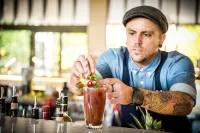 Elements of Byron - bar