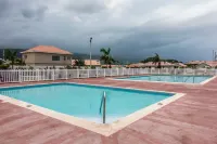The Country Club Villa I Hotels in Portmore