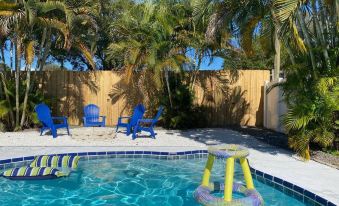 Heated Pool Close to St Pete Tampa Pet Friendly
