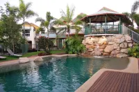 Tinaroo Lake Resort - Pools