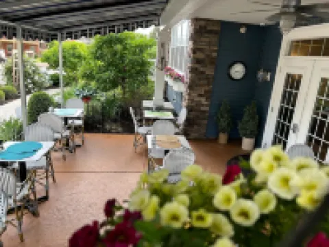 Anchor Inn Boutique Hotel