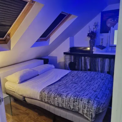 Super Large Apartment in London for Larger Groups Hotels near Tooting