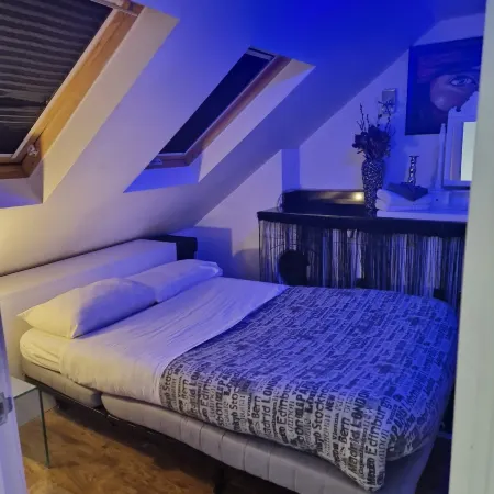 Super Large Apartment in London for Larger Groups Отели рядом с достопримечательностью «Железнодорожный вокзал Норбери»