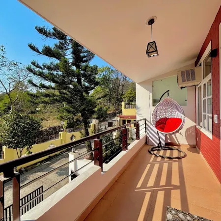 Luxury 4 Bedroom's Independent villa