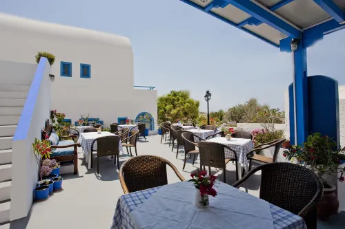 Ancient Thera Studios - sul mare