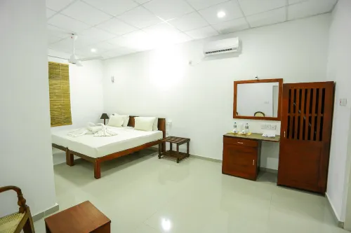 Candila Hotel & Sports Club Hotels in Palugaswewa