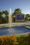 The Penthouse Suites Hotel - piscina