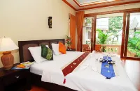 Lanta IL Mare Beach Resort Hotels in Koh Lanta