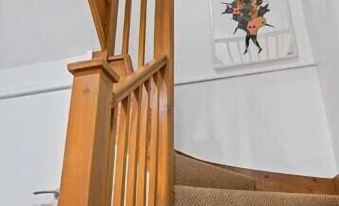 Chestnut Contractor Stays