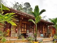 Highway 20 Homestay Hotels near Paradise Cave