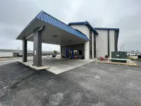 Motel 6 Council Bluffs, IA - Omaha East Hotels in Lewis