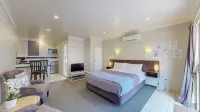 Albatross Motel