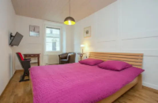 Midi Guestrooms Hotels in 