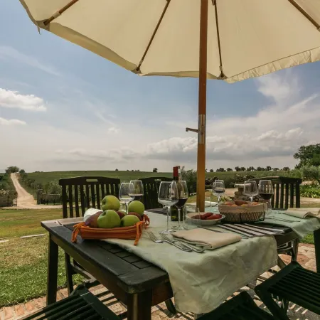 Luxury, Modern Apartment with Pool and Stunning Views