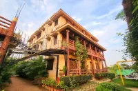 KHOAI VILLAGE RESORT Hotels in Prantik