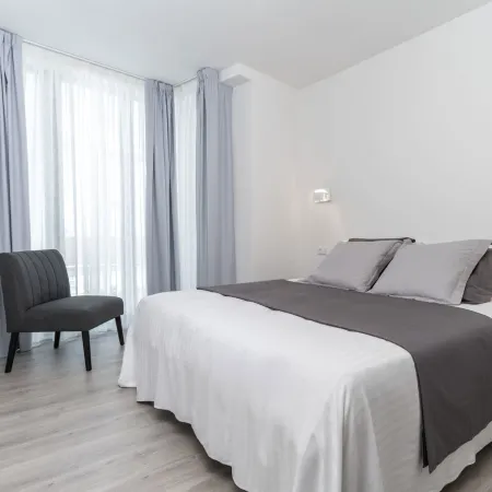 Hotel Concheiros Отели рядом с достопримечательностью «Praza da Quintana»