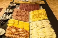 ทรี โรงแรม อีเซ็กทีฟ คาเซียส - พร้อมอาหารเช้า