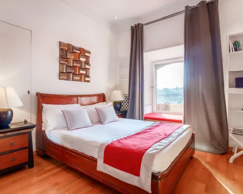 HT N°9 Colosseo Hotels near Sacred Road