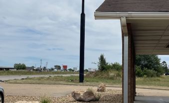 Cactus Inn and Suites