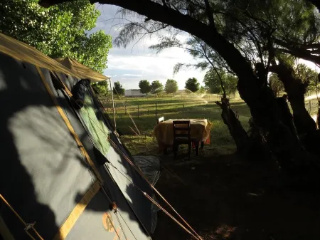 Karoo Gariep Tented Camp Отели в г. Bo-Karoo