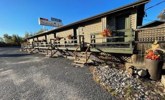 Nature's Inn Kenora