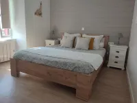 Les insolites de Champeix Hôtels à : Champeix