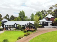 Chimes Spa Retreat Hotels in Shadforth