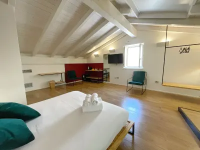 Via Del Centro Guesthouse Hôtels à proximité de : Asilo Suore Oblate del Sacro Cuore