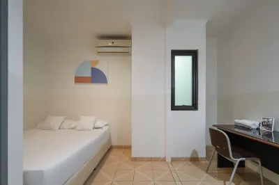Cove Horizone Hoteles en Sukagalih