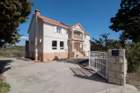 Apartments Mijajov Dvor - Homestays