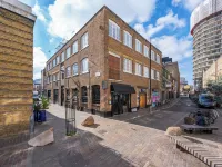 Berkley Apartments Hotels near Shoreditch
