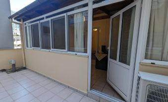 Central Apartment in Agios Konstantinos