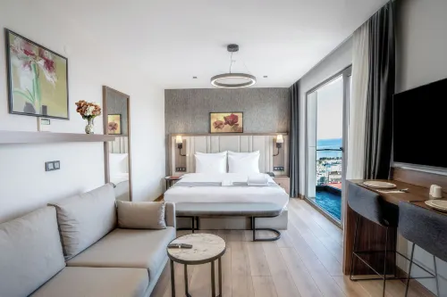 Seatown Residence