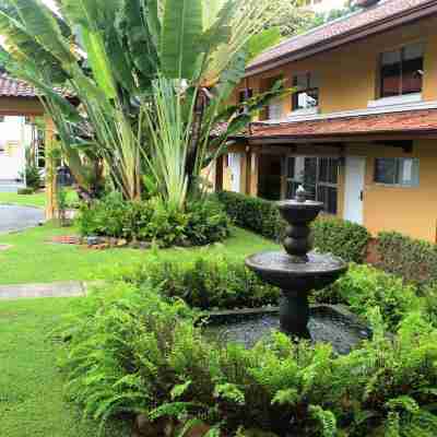 Albrook Inn Hotel Exterior